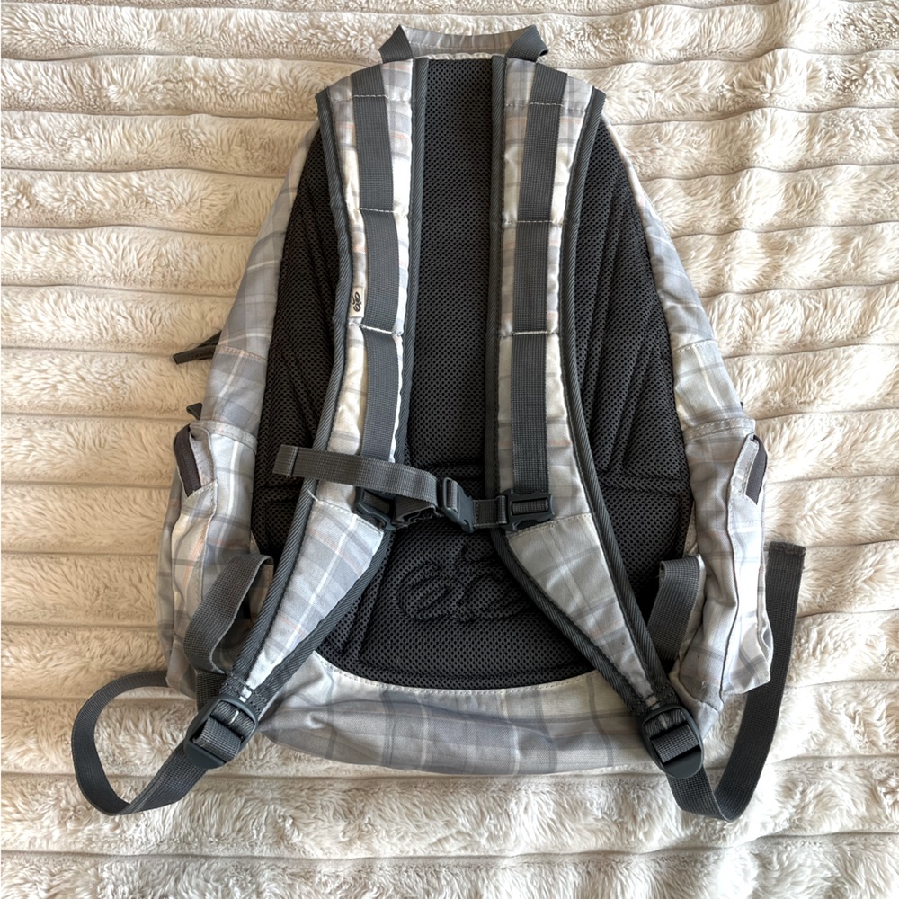 Nike 6.0 Deuce Backpack - Cool Grey / Dark Grey - Picture 7 of 13